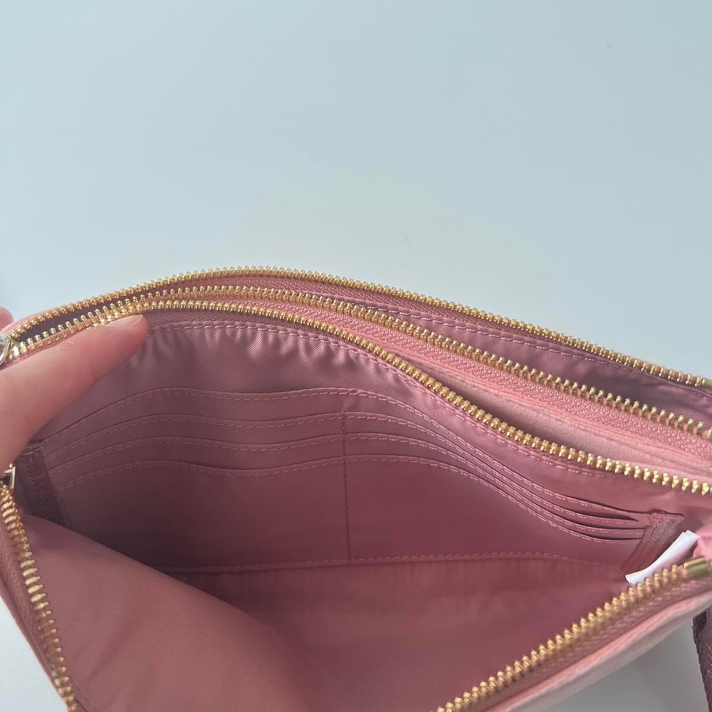NWT Lululemon pink pastel curved wristlet velour wallet - Picture 5 of 8